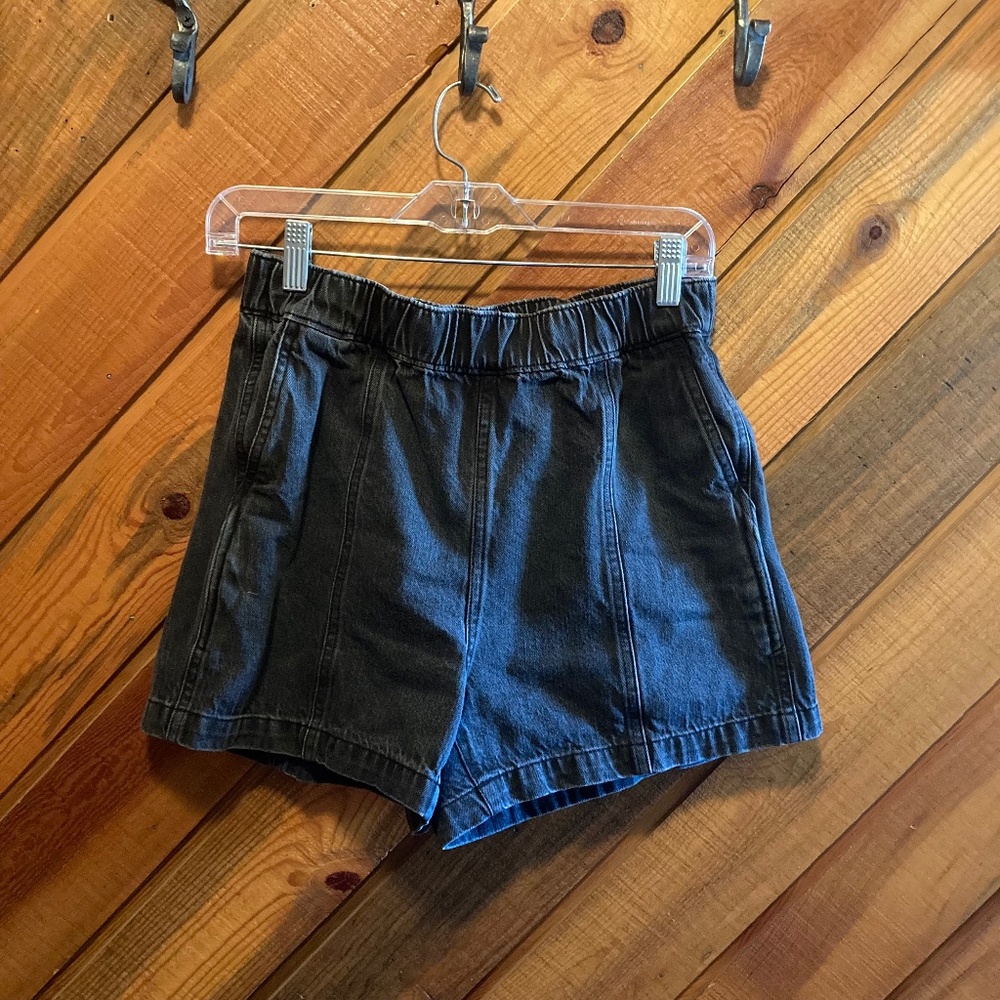 Madewell, black acid wash, XS Shorts.